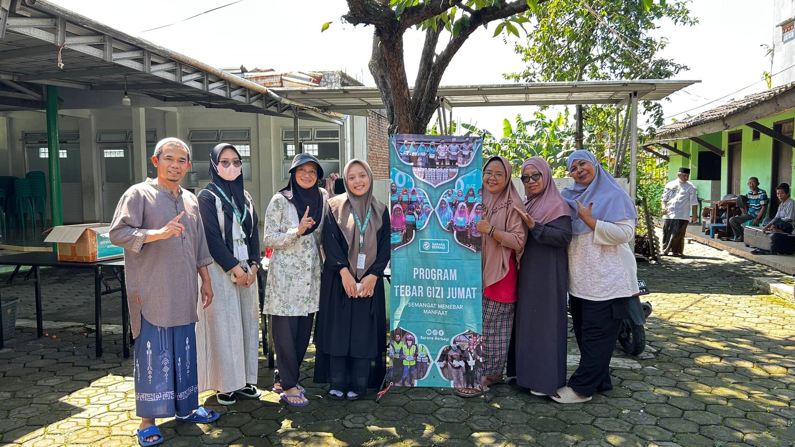 Berbagi Jumat Bahagia, Tebar Gizi dan Semangat Kebaikan Bersama